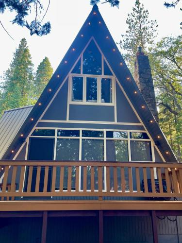 Cozy Chalet - Hot Tub with Meadow Views - Family & Pets, Fire Pit & BBQ, Arnold (zdjęcie 7)