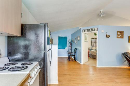 Jensen Beach Getaway Close to Ocean and Downtown! in Jensen Beach, USA