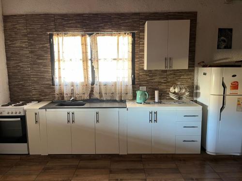 ห้องครัว, Cabañas El Kincho (Cabanas El Kincho) in ซานฮวน