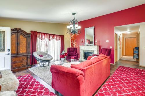 Pet-Friendly Sheboygan Home 4 Mi to Lake Michigan in Sheboygan, USA