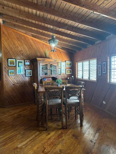 บริการและสิ่งอำนวยความสะดวก, Hacienda CasaCampo in อนาสโก