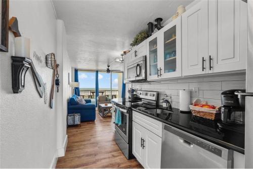 Islander East Condominiums Room Type - 305 2 Bedroom 1 Bath Gulf View