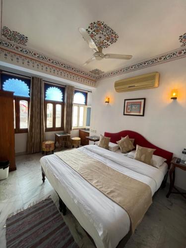 Mewar Haveli A Traditional Hotel near Gulab Bagh & Állatkert