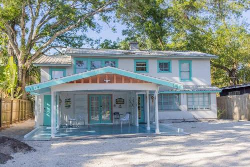 2BR at Lecom Park Downtown Beaches & Ample Parking Space, Bradenton (Foto 3)