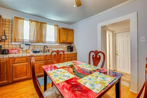 Family-Friendly Home Near Parks and Lakes! in Kannapolis, USA