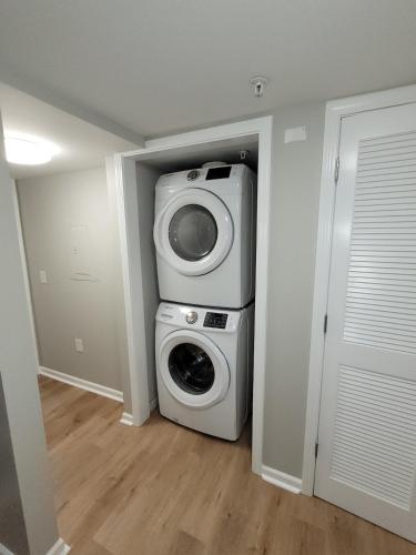 Davenport Dwellings 14-3Bd 2Bath in Midtown in Midtown