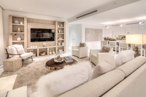 Ultra Luxe Direct Ocean Penthouse at 1 Hotel in Miami Beach, USA
