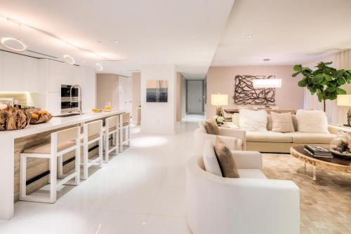 Ultra Luxe Direct Ocean Penthouse at 1 Hotel in Miami Beach, USA