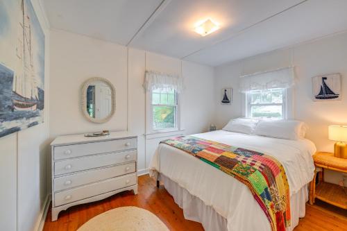 Water-View New Suffolk Cottage on North Fork! in New Suffolk, USA