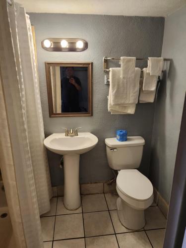 Regency Inn - Fort Sam Houston