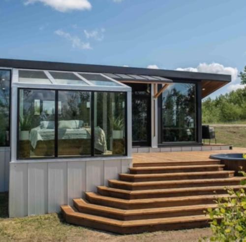 Ieeja, Refuge Bay Caelum Cabin Luxury Off Grid Escape in Alberta Beach (AB)