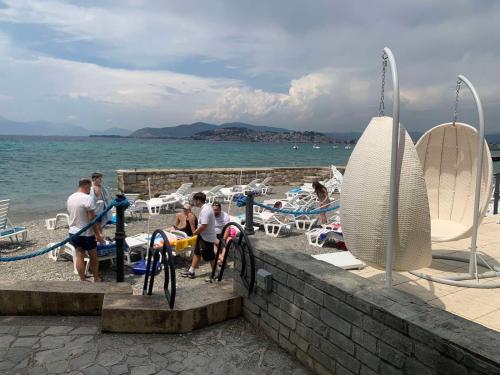 Közeli látványosságok, Golden Beach NO4 in Racha