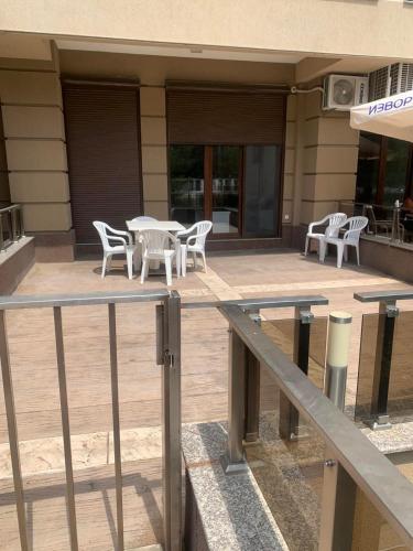 Létesítmények, Golden Beach NO4 in Racha