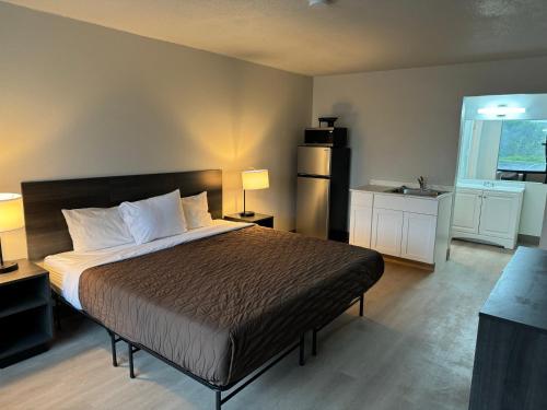 1 queen bed
