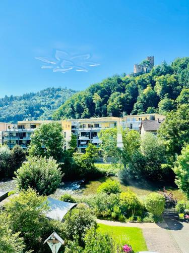 ทัศนียภาพ, Ferienwohnung Burgblick in วาลด์เคียร์ช