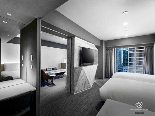 585501617 Daiwa Roynet Hotel Nishi-Shinjuku PREMIER