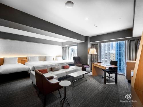 585501641 Daiwa Roynet Hotel Nishi-Shinjuku PREMIER