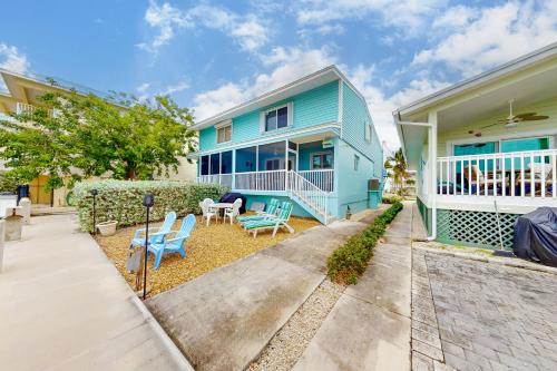 Palm Breeze Retreat 320 & 330 in Key Colony Beach, USA
