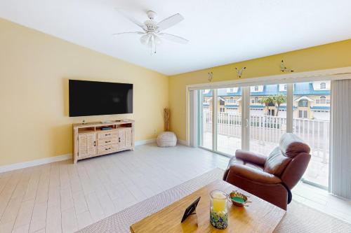 Palm Breeze Retreat 320 & 330 in Key Colony Beach, USA