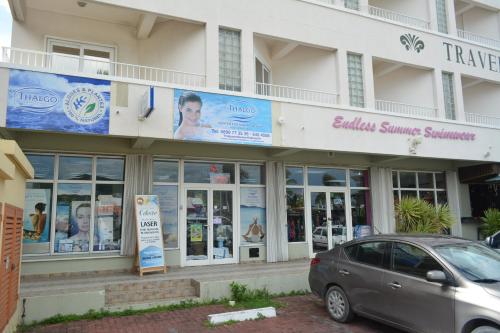 Καταστήματα, Travel Inn Hotel Simpson Bay in Παραλία Σίμπσον