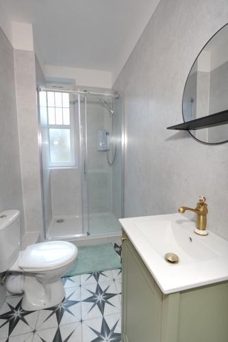 Stylish Fringe Flat Near Leith Walk Fast Wi-Fi & Self Check-In, Edynburg (zdjęcie 5)
