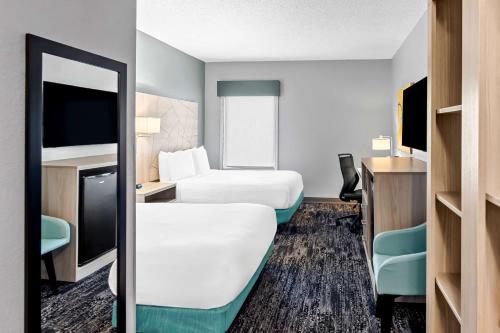Days Inn by Wyndham Doswell At the Park - image 2