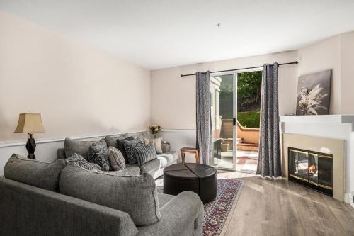 Townhome 3bedrooms two and half bathroom 30 Minutes from Disneyland in Lake Forest, USA