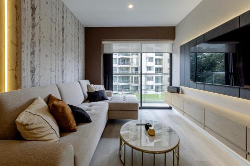 One-Bedroom Apartment image 10