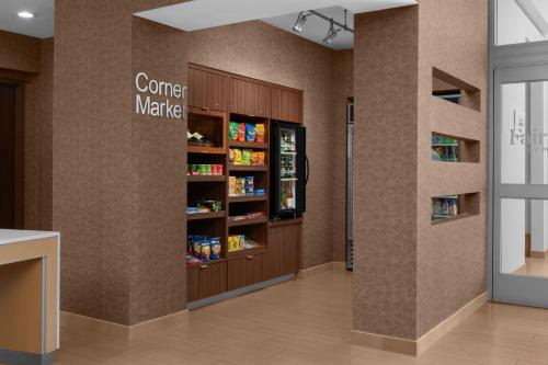 Fairfield Inn & Suites by Marriott Tustin Orange County - image 7