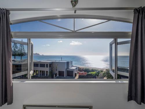 Pemandangan luar, Ocean View Beach Beauty - Tairua Holiday Home in Tairua