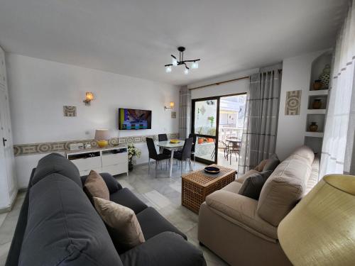 Carabeo 99 - Sleeps 4 - image 9