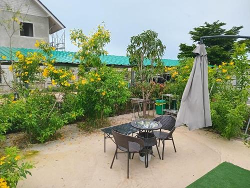 MemoryCool บ้านพักตากอากาศใกล้หาดบางเก่า in Puek Tian Beach