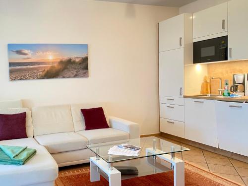 One-Bedroom Apartment image 5