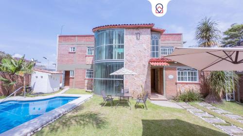 Spacious Family House in Cocoyoc Pool & BBQ Area in Cocoyoc, Mexico