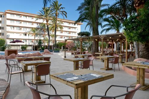 Buitenkant, tent Calvia Beach in Calvia