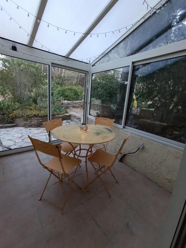 Iekārtas, Maison de campagne in Lancon-Provence