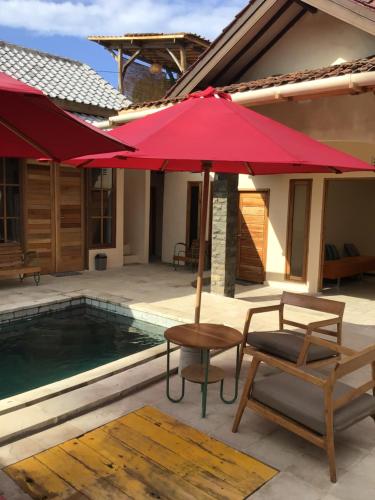 Swimming pool, La Boheme Mini in Gili Trawangan