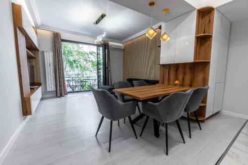Vitoshka Luxury 2-BR Retreat by BulgarianHomes, Sofia (Foto 2)