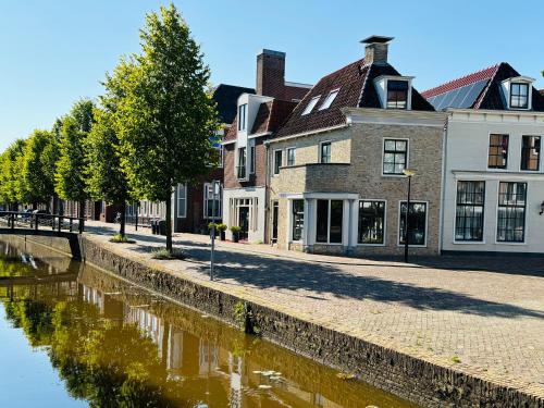  Stadshotel DE ACADEMIE in Franeker