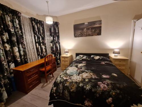 London Bliss House in SE6 - main image