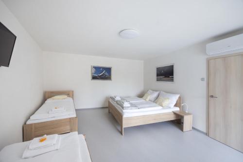 A studio Veselka Litomyšl - image 12