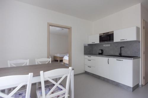 Buitenkant, A studio Veselka Litomyšl (A studio Veselka Litomysl) in Záhradí