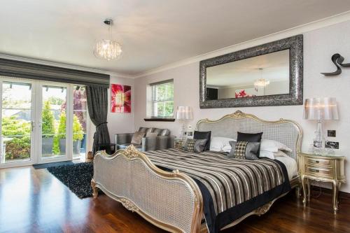 Windermere Suites, Windermere