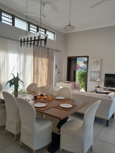 Luxury Villas at Royal Park in 巴拉克拉瓦