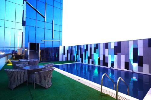 Skats, Hotel Sakura Gold in Badshahpur