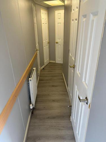 Ruxley Rooms - image 4