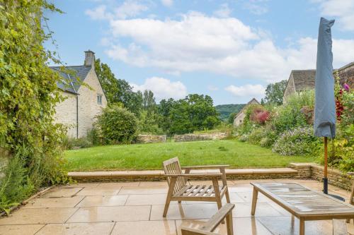 The Mill House - Beautiful 4BD Country Home in Pitchcombe