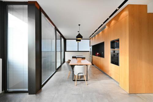 Luxury 2 BR in Yavne by HolyGuest - image 3
