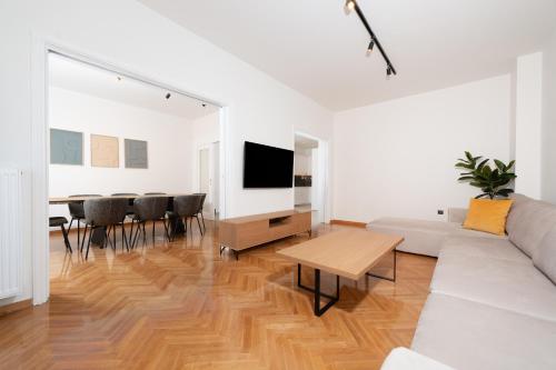 Kolonaki Elegant Apartment with Balcony, Athènes