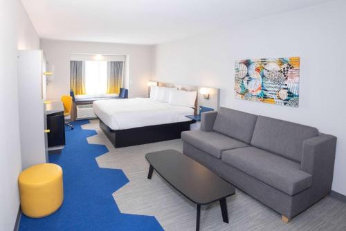 Microtel Inn & Suites by Wyndham Olean - image 10
